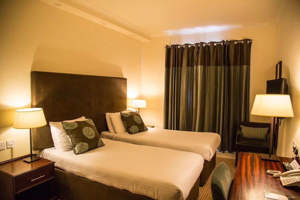 Cairn Hotel 바스게이트 외부 사진